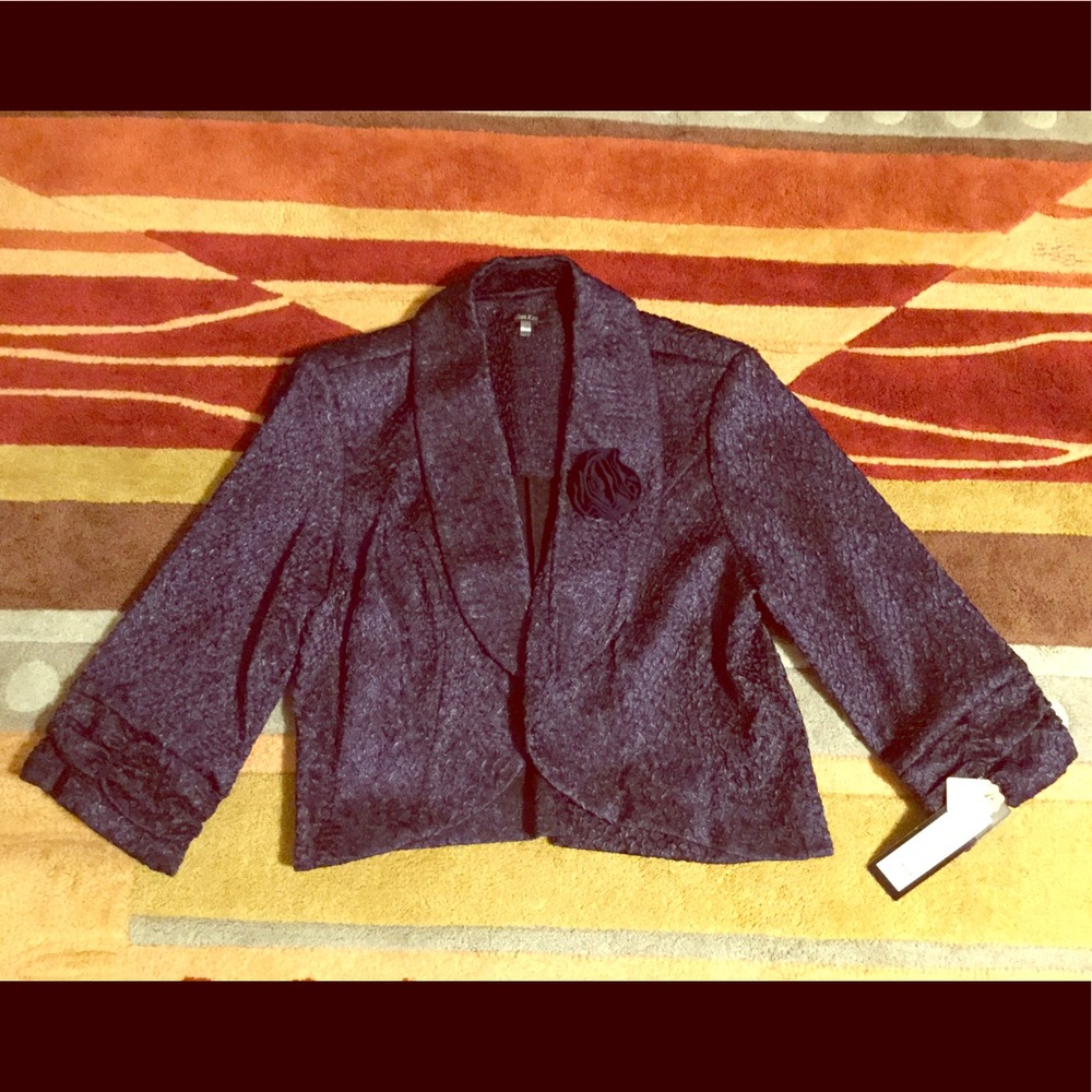 Elegant Navy Blue Jacket w/ Detachable Flower Pin